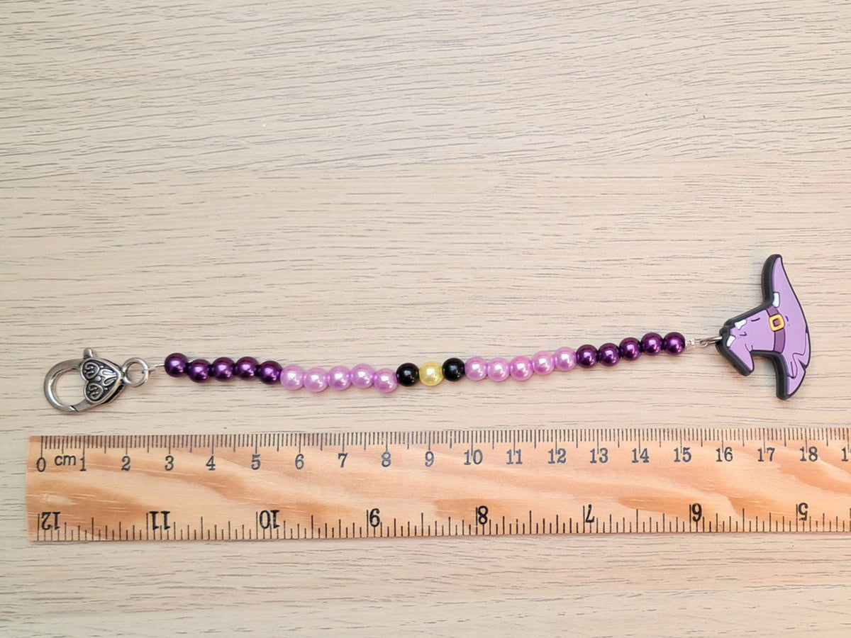 Witch's Hat Scissor Fob with Protection Bead