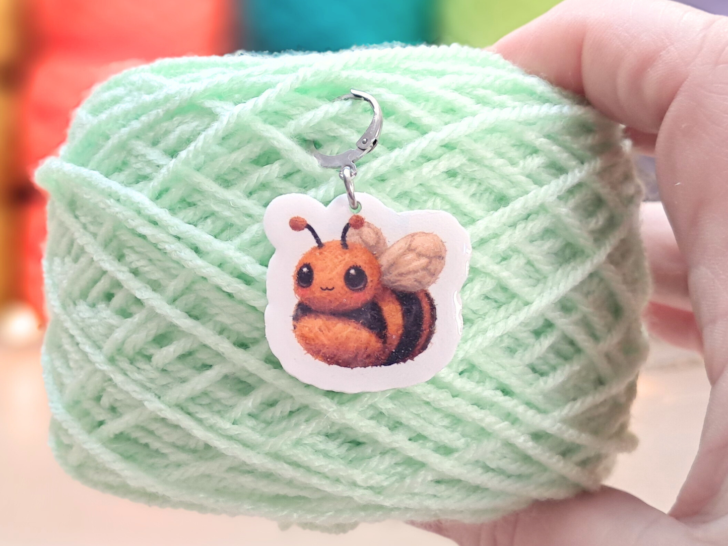 Bee Stitch Marker - Bronwen the Yarn Pals Bee