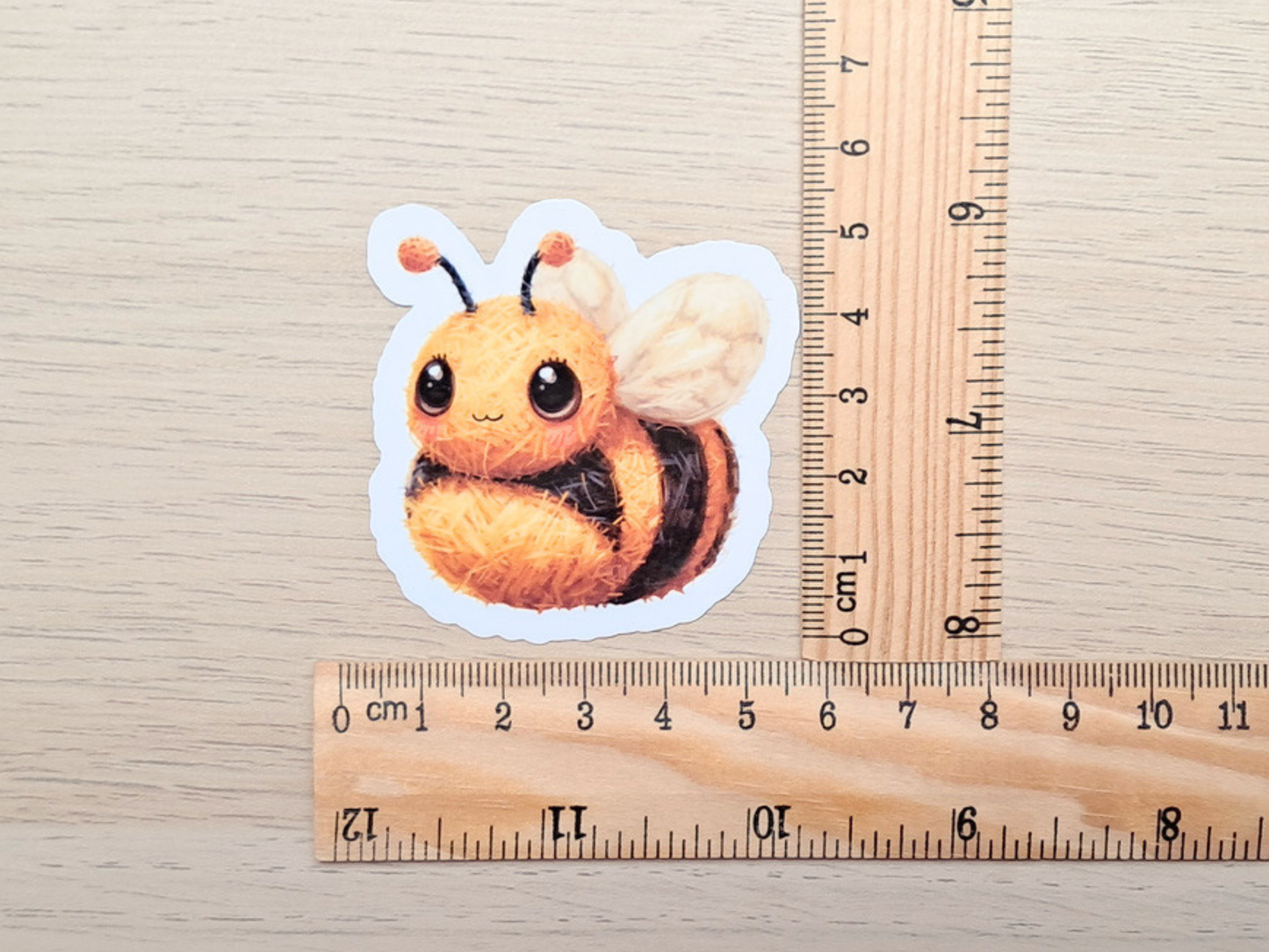 Bee Die Cut Sticker - Yarn Pals Bronwen