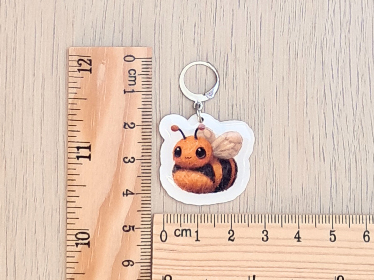 Bee Stitch Marker - Bronwen the Yarn Pals Bee