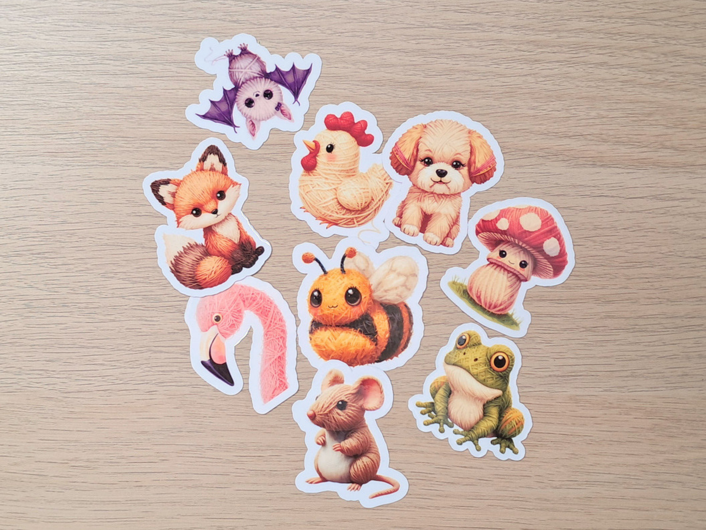 Bee Die Cut Sticker - Yarn Pals Bronwen