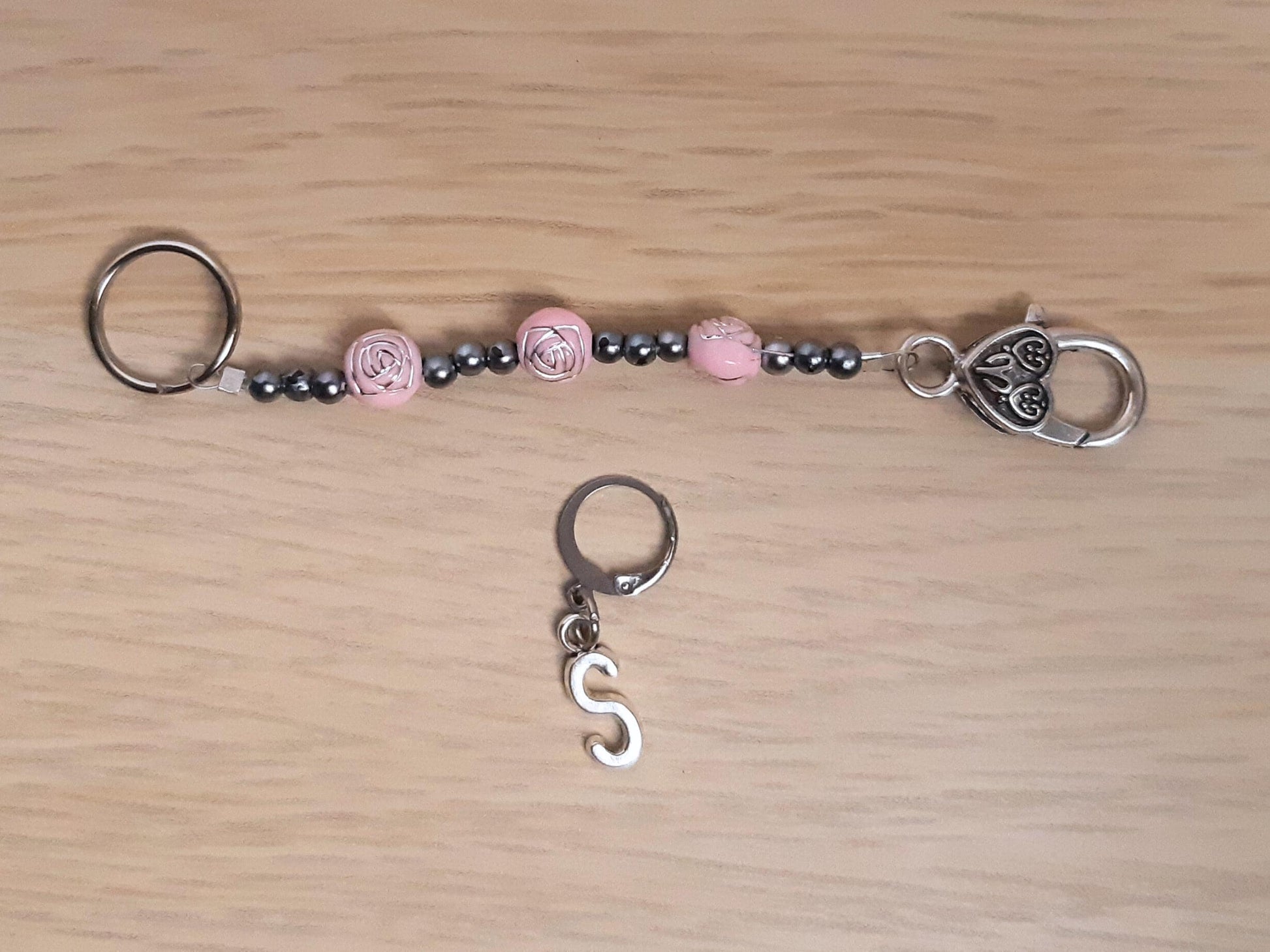 Initial Letter Beaded Scissor Fob Stitch Marker Set, Scissor Keeper, Sewing Crochet Accessory, Scissor Identifier, Embroidery Notion