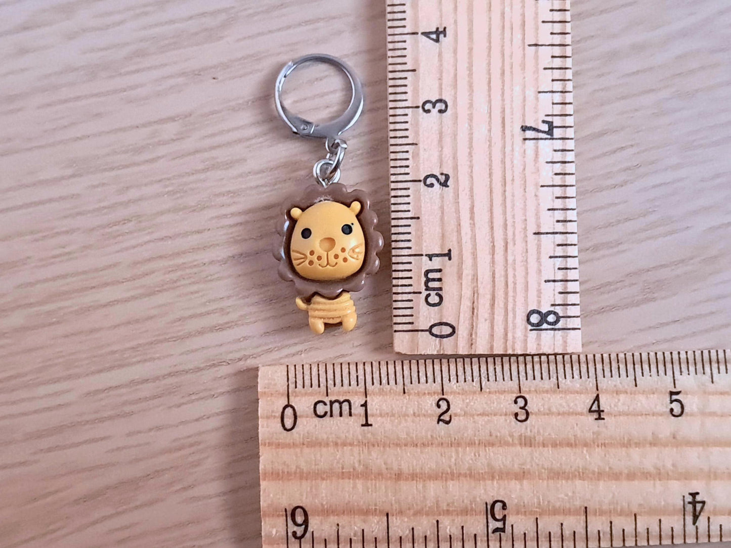 Lion Stitch Marker