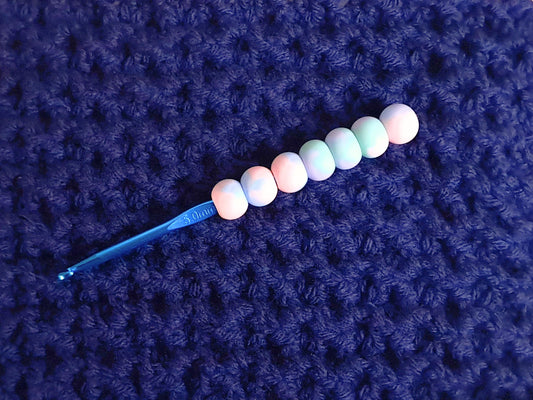 Marbled Pastel Coloured Ergonomic Crochet Hook