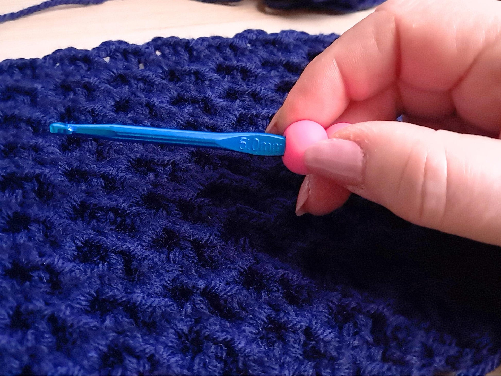 Hot Pink Ergonomic Crochet Hook
