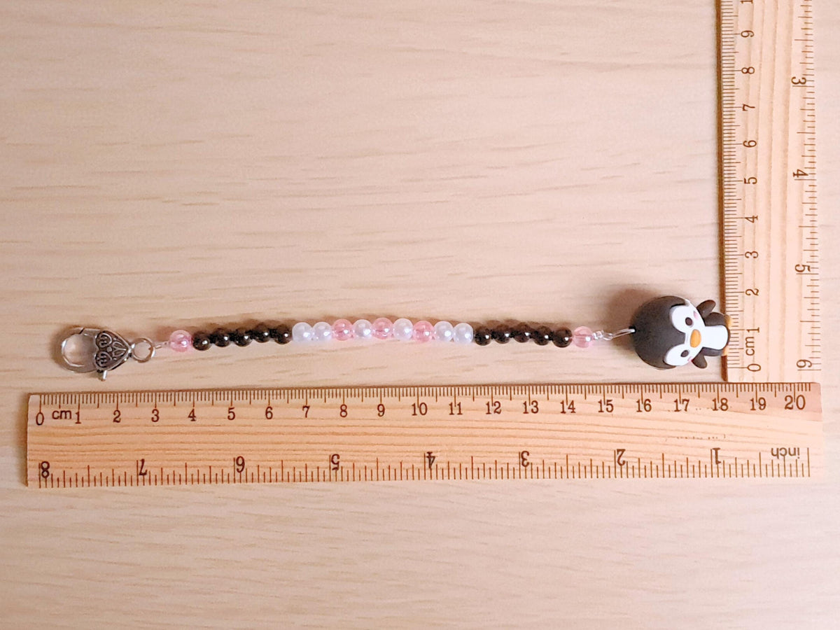 Penguin Scissor Fob with Protection Bead