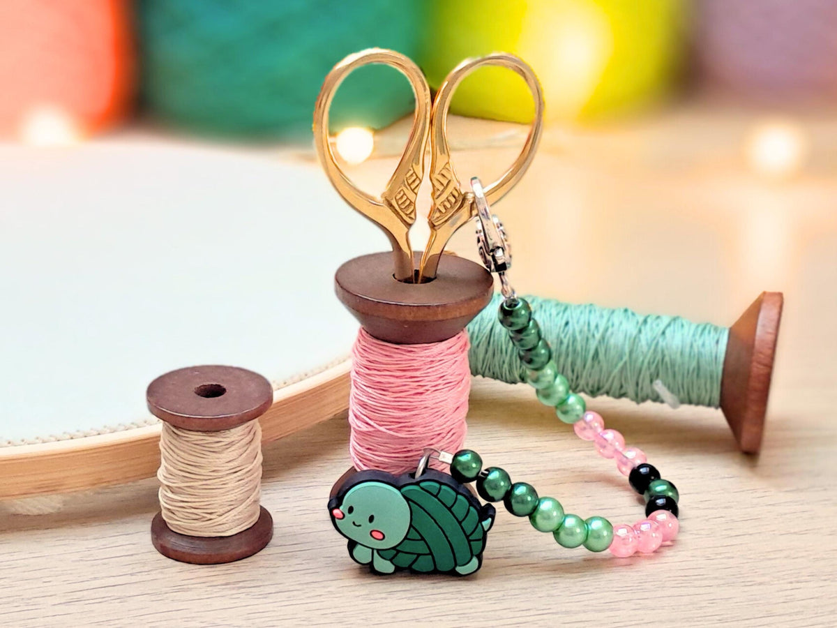 Turtle Scissor Fob with Protection Bead
