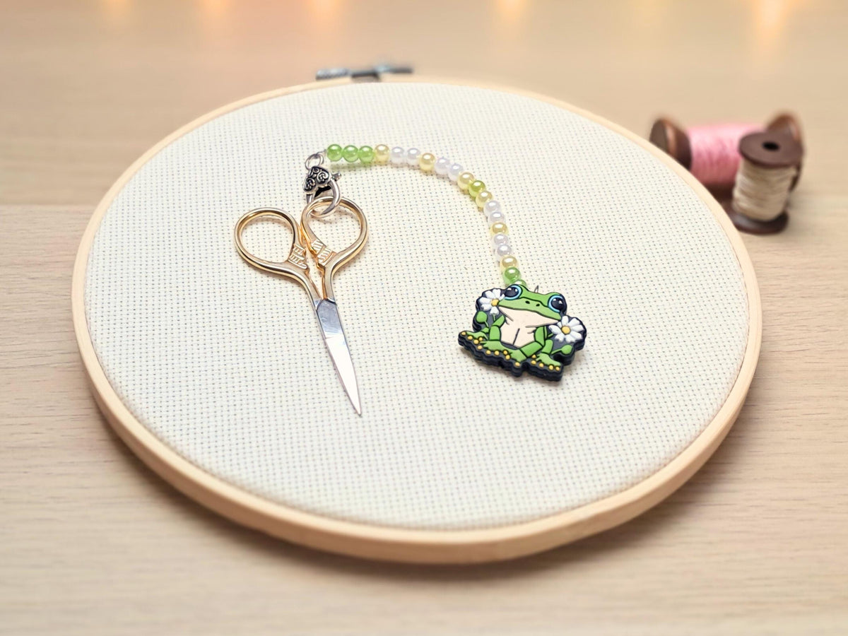 Frog Scissor Fob with Protection Bead