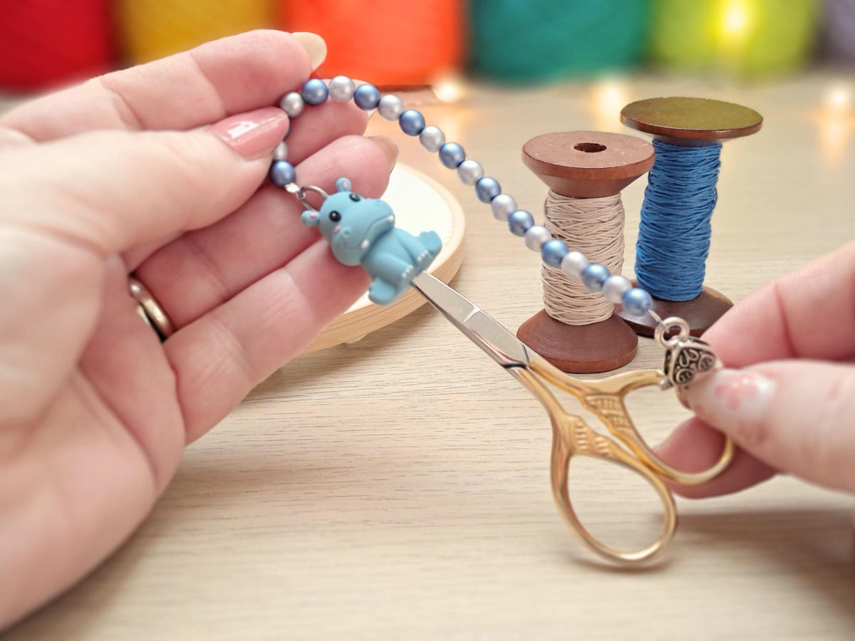 Hippo Scissor Fob with Protection Bead