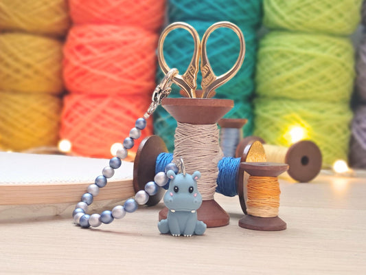 Hippo Scissor Fob with Protection Bead