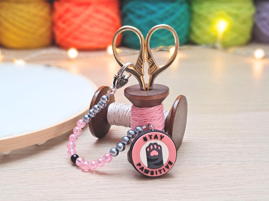 Cat Paw Scissor Fob with Protection Bead