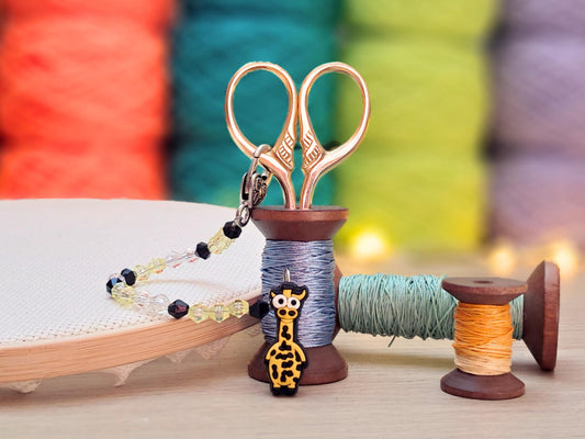 Giraffe Scissor Fob with Scissor Protection