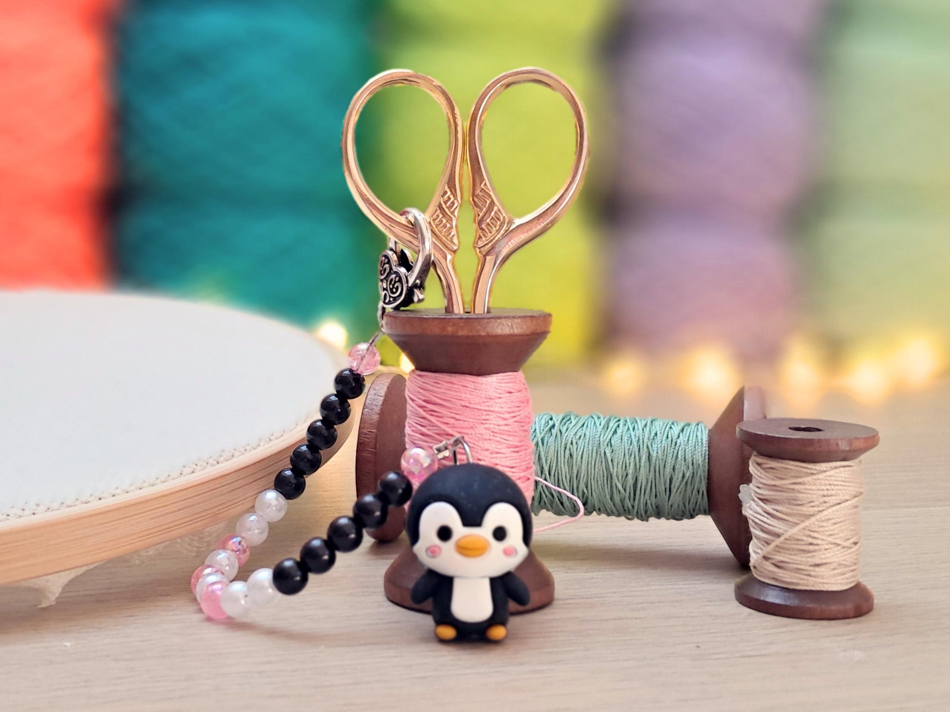 Penguin Scissor Fob with Protection Bead