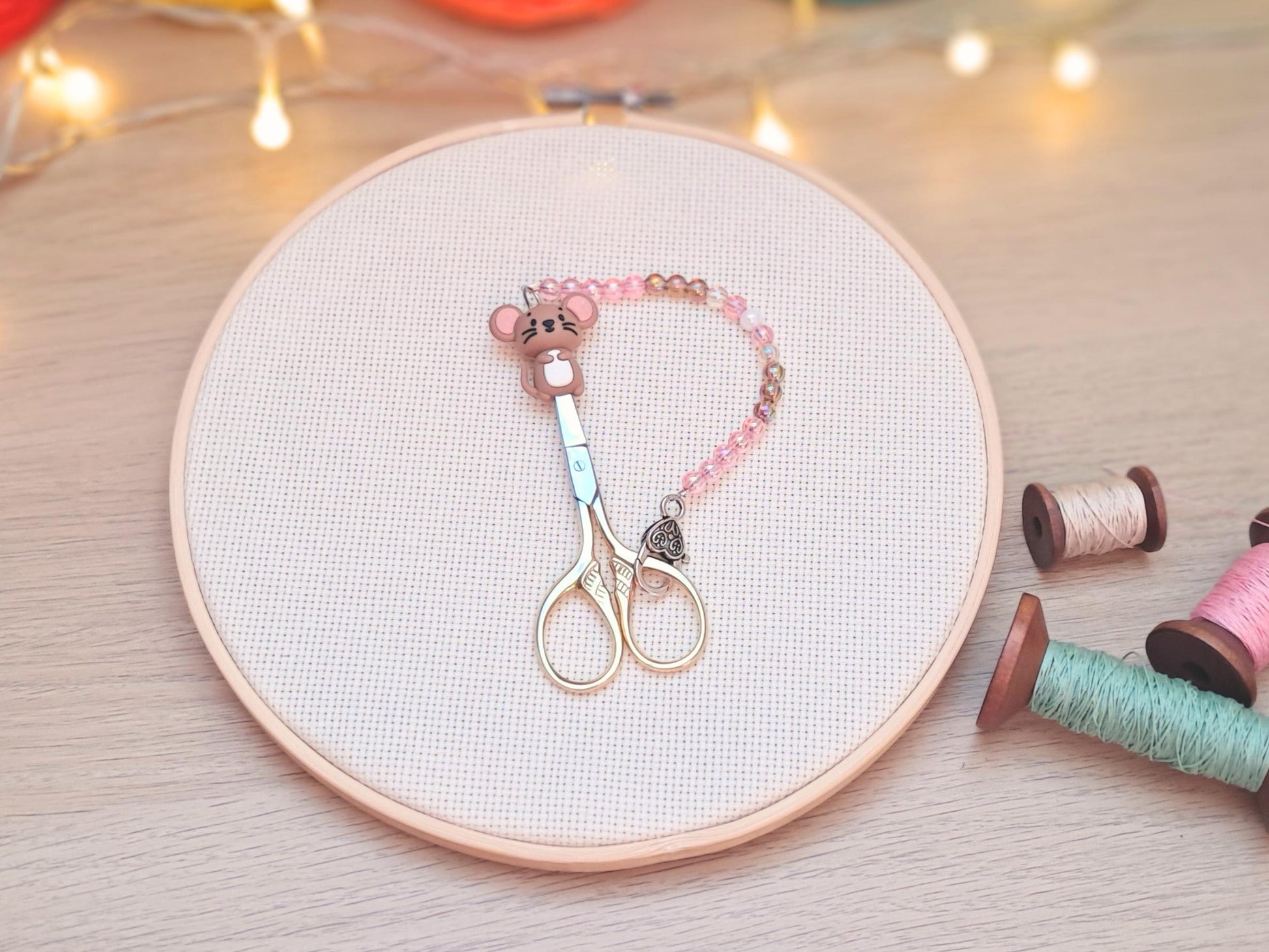 Sweet Mouse Scissor Fob with Protection Bead
