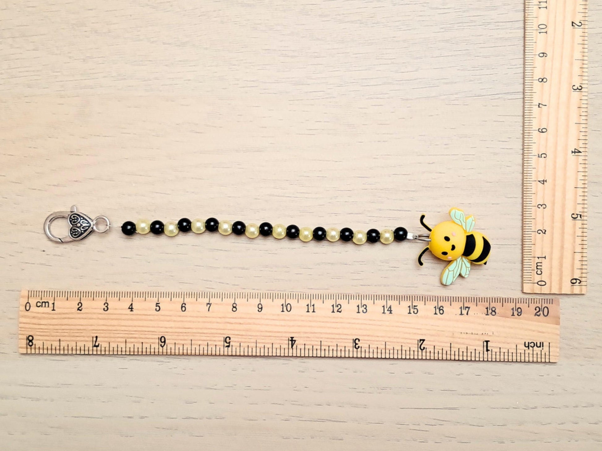 Kawaii Bee Scissor Fob with Scissor Protection