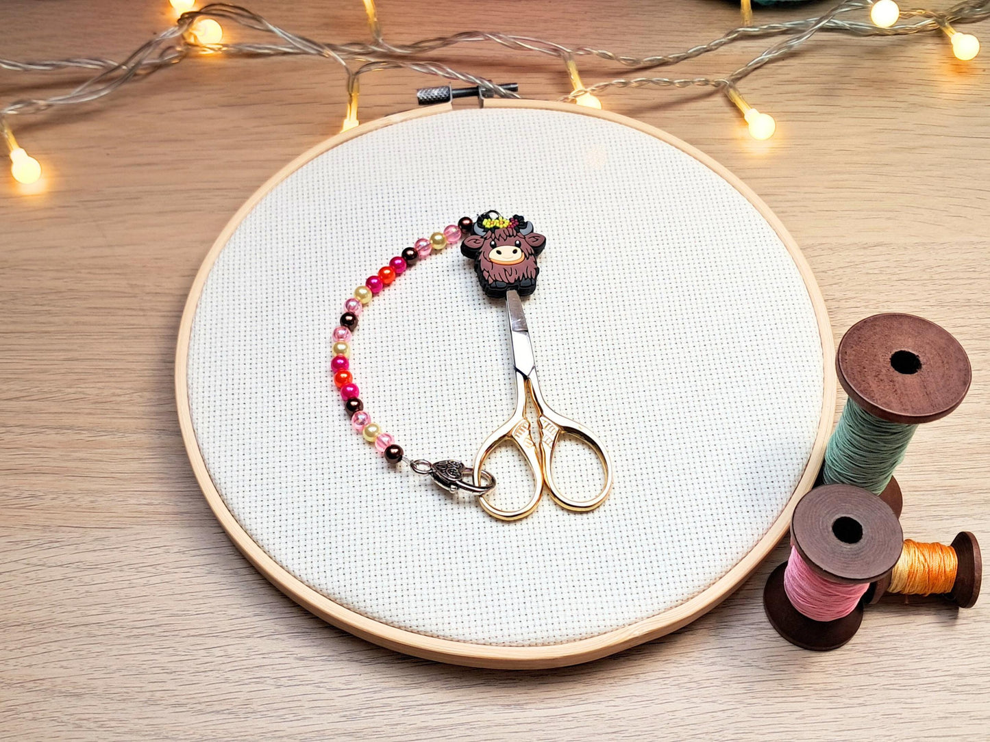 Highland Cow Scissor Fob with Protection Bead