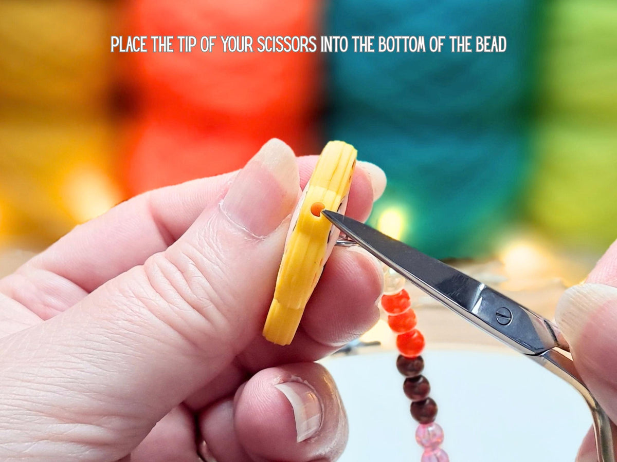 Giraffe Scissor Fob and Protection Bead