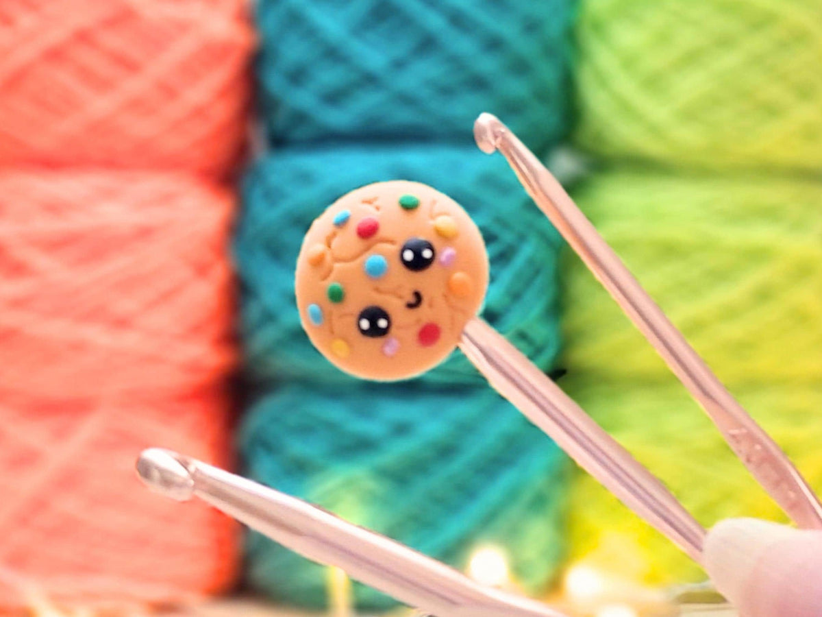 Cookie Stitch Stopper, Biscuit Silicone Bead Scissor Tip Protector, Knitting Needle Cap, Crochet Project Saver WIP Bag Tool Notion Sewing