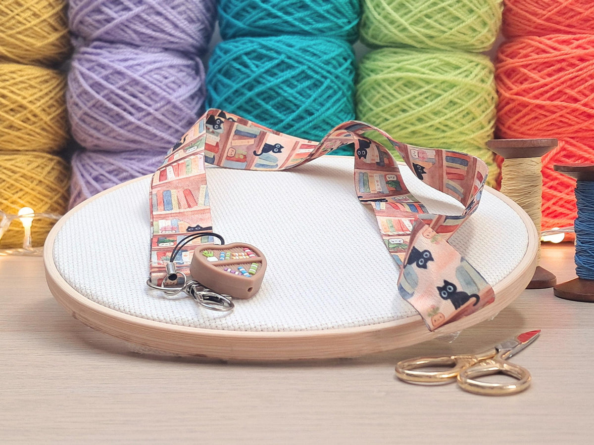 Bookshelf Cat Lanyard Scissor Protector Set, Crochet Knitting Embroidery Quilting Sewing Accessory Supplies, Crafter Book Lover Reader Gift