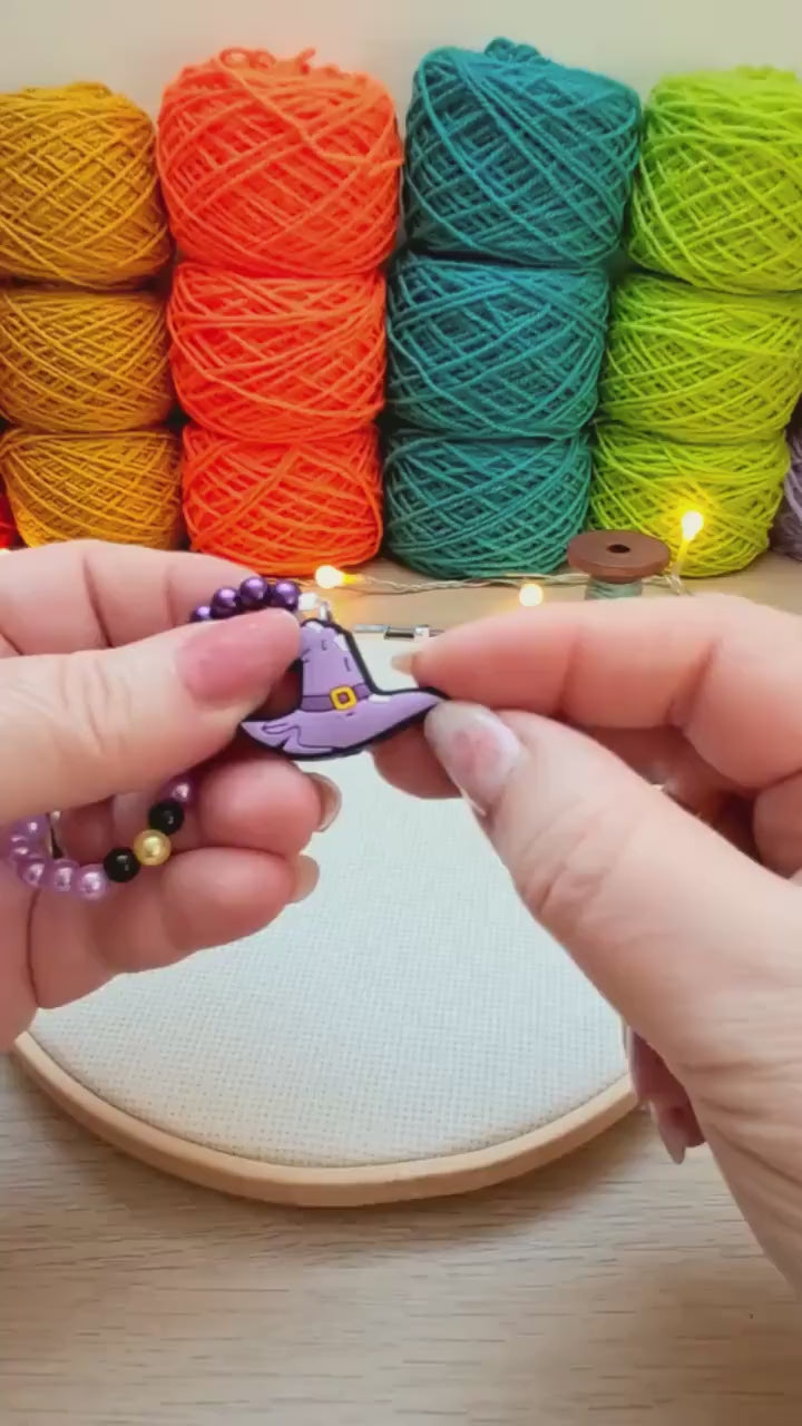 Witch's Hat Scissor Fob with Protection Bead