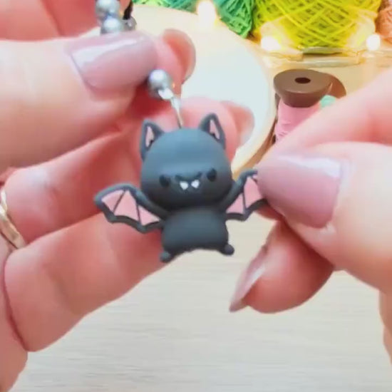 Cute Bat Scissor Fob with Protection Bead