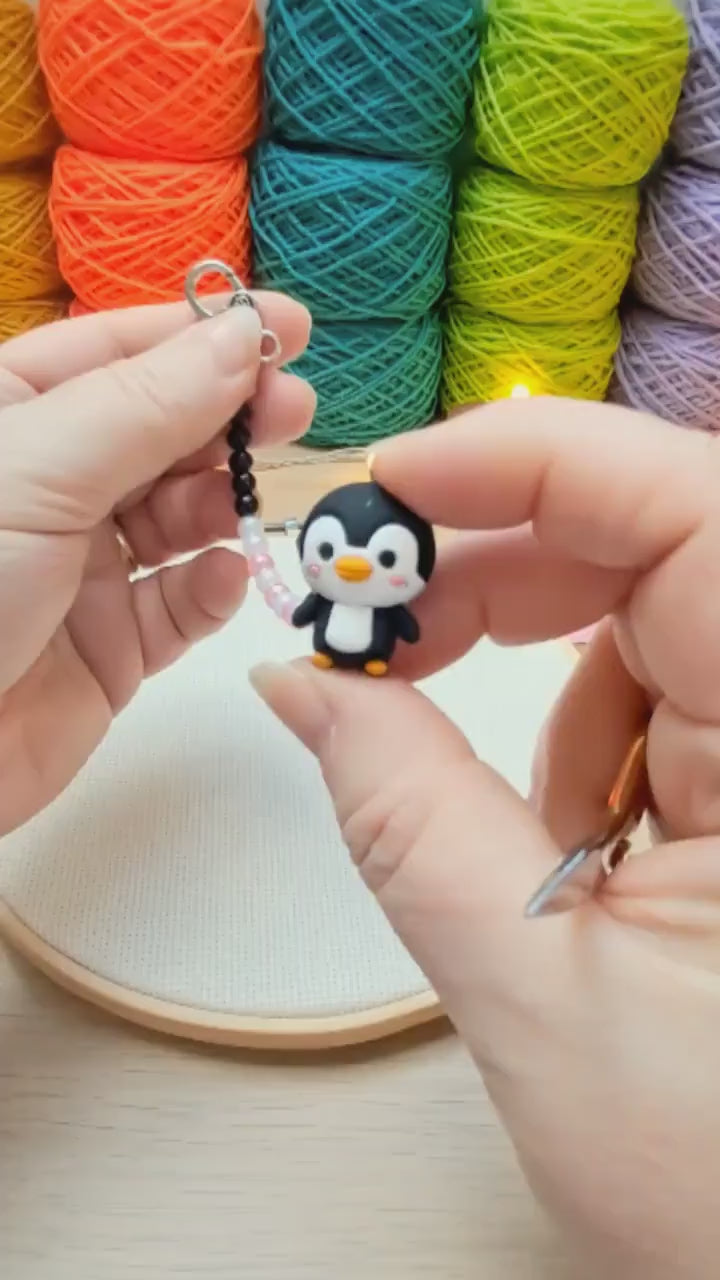 Penguin Scissor Fob with Protection Bead
