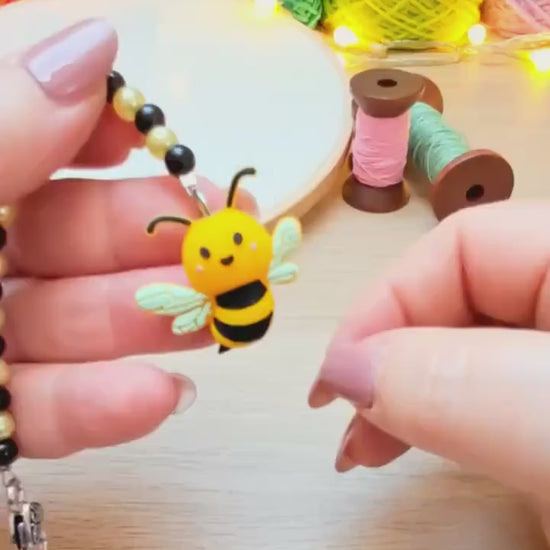 Kawaii Bee Scissor Fob with Scissor Protection