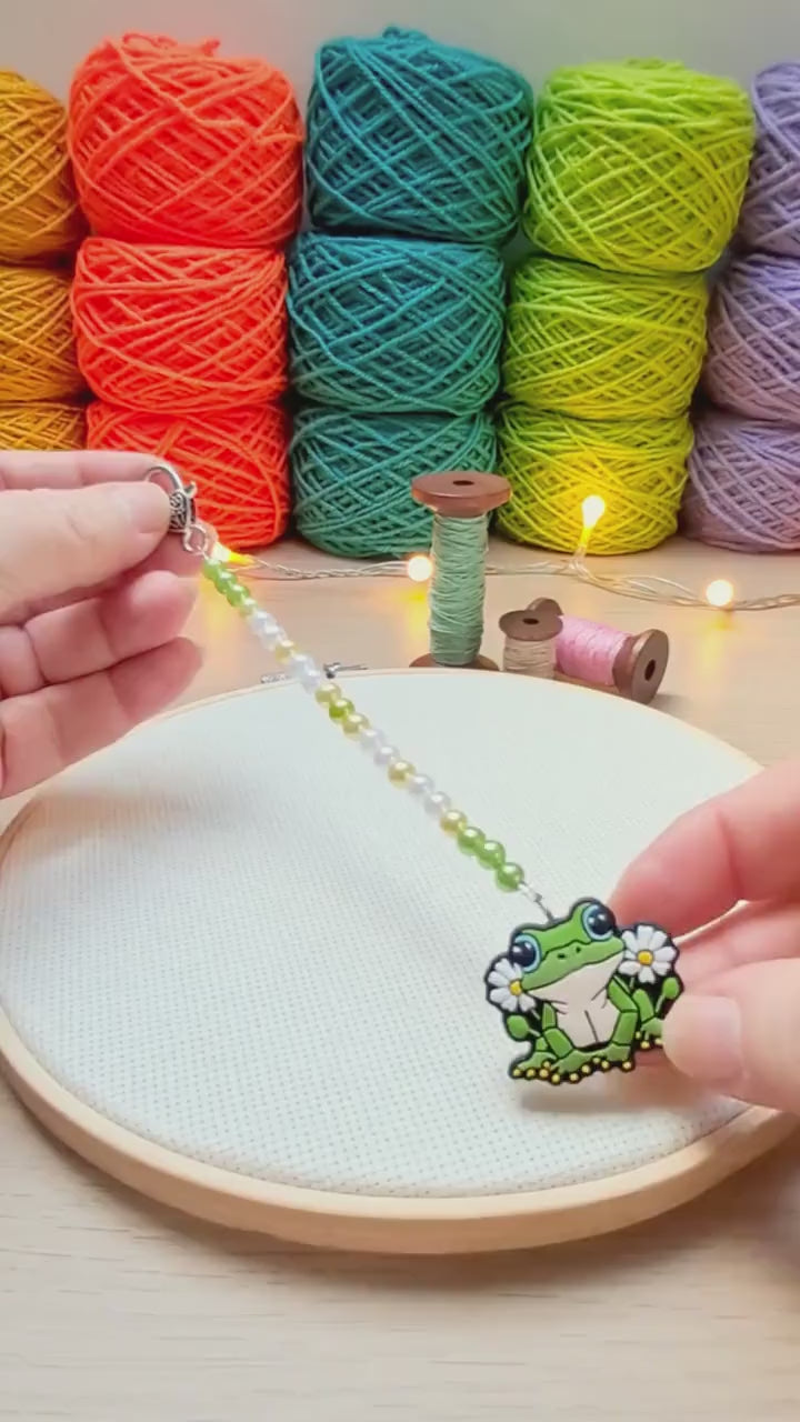 Frog Scissor Fob with Protection Bead