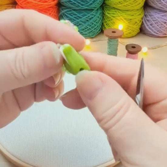 Spring Snail Scissor Fob with Protection Bead